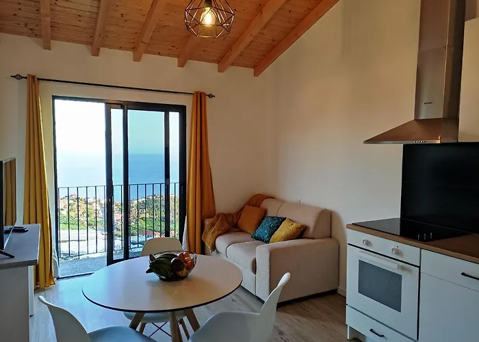 Фото Ponta Do Sol Private Apartment Sea View