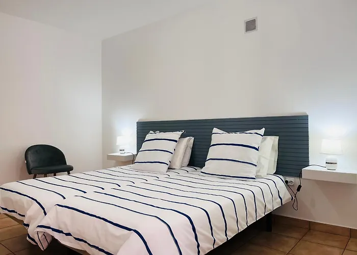 Фото Вилла Casa Pao - 5 Mins From Machico Centre With Private Parking